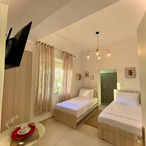  Apartment Skrapari