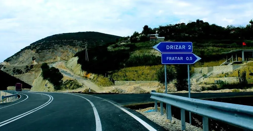 Villa Mukaj Fratar